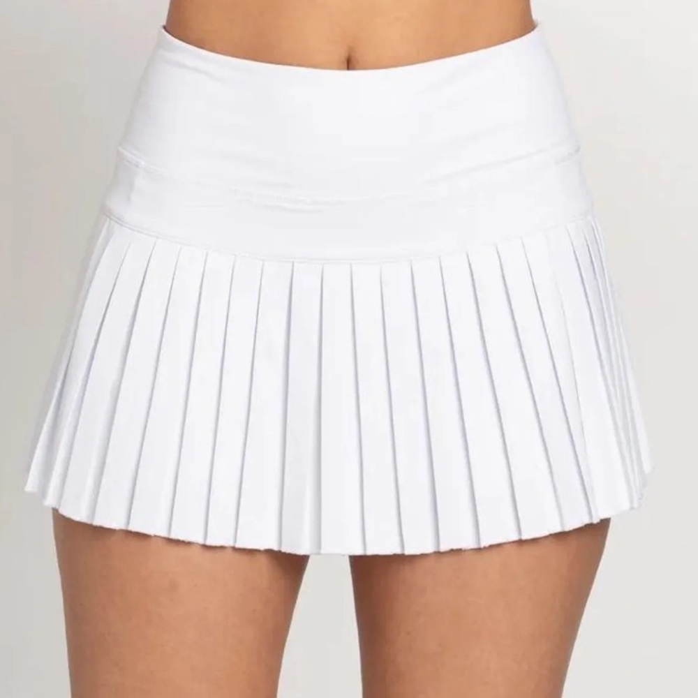 Gold Hinge Pleated Tennis Skirt White